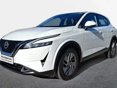 Usado Nissan Qashqai Acenta 140 CV (102 kW) 2022 Sapporo white (sólido) SUV