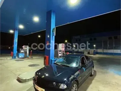 Usado BMW 320 136 CV (100 kW) 2000 Azul Berlina