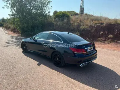 Usado Mercedes E400 333 CV (244 kW) 2013 Azul Coupe