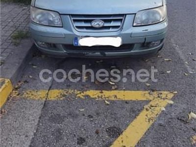 Usado Hyundai Matrix GLS 103 CV (75 kW) 2004 Azul Monovolumen