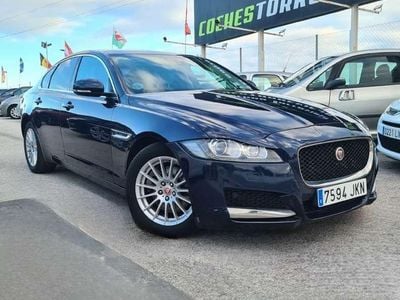 Gris Usado 2015 Jaguar XF R-Sport Berlina | 13.900 € (Buen precio)