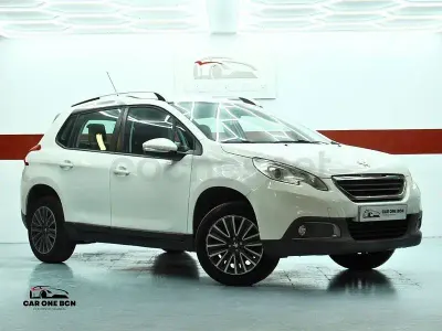 Usado Peugeot 2008 Active 82 CV (60 kW) 2015 Blanco SUV