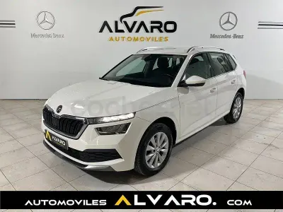 Usado Skoda Kamiq Ambition 110 CV (80 kW) 2021 Blanco SUV