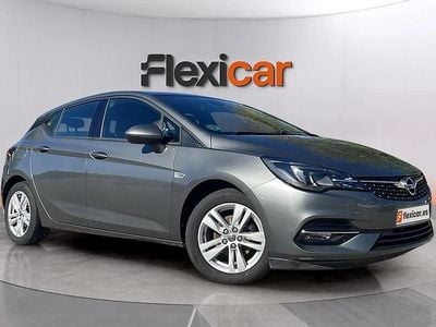 Usado Opel Astra 110 CV (80 kW) 2020 Gris Berlina