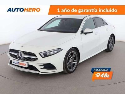 Blanco Usado 2019 Mercedes A180 AMG line Berlina | 20.599 € (Precio justo)