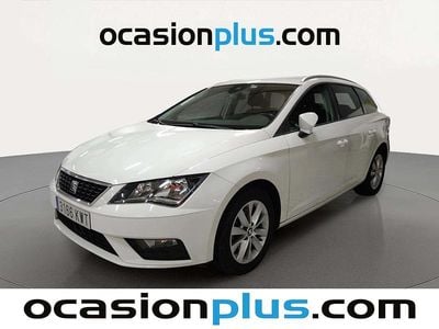 Usado Seat Leon Style 130 CV (95 kW) 2019 Blanco Monovolumen