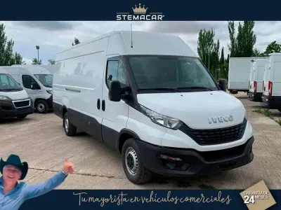 Usado Iveco Daily 136 CV (100 kW) 2022 Blanco Van