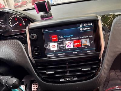 Blanco Usado 2019 Peugeot 208 Active Utilitario | 10.500 € (Un poco caro)