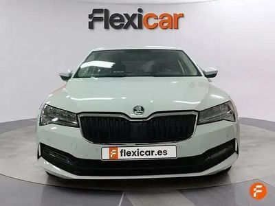 Usado Skoda Superb Style 150 HP (110 kW) 2022 Branco Carrinha