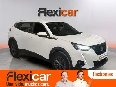 Usado Peugeot 2008 Active 110 CV (80 kW) 2021 Blanco SUV