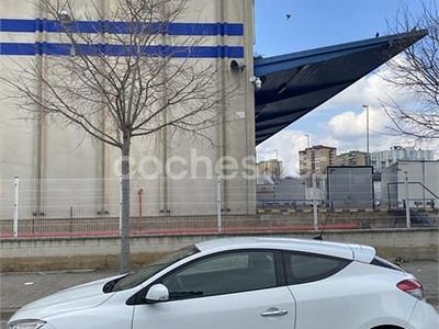 Usado Renault Mégane Dynamique 110 CV (80 kW) 2009 Blanco Berlina