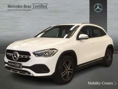 Usado Mercedes GLA200 150 CV (110 kW) 2023 Blanco SUV
