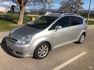 Usado Toyota Corolla Verso Sol 136 CV (100 kW) 2006 Gris / plata Monovolumen