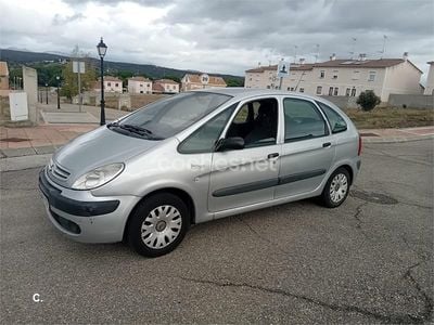 Gris / plata Usado 2007 Citroën Xsara Picasso Monovolumen | 2850 € (Precio justo)