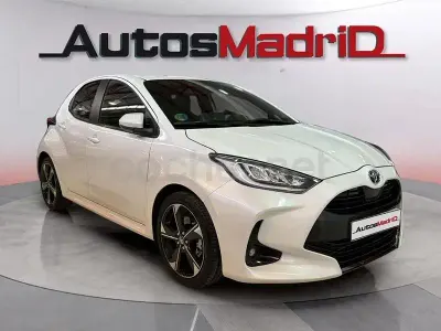 Usado Toyota Yaris Hybrid Style 116 CV (85 kW) 2025 Blanco Berlina