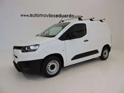 Usado Toyota Proace City City 75 CV (55 kW) 2021 Blanco Monovolumen