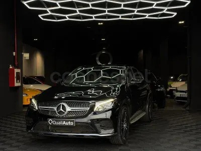 Usado Mercedes GLC250 204 CV (150 kW) 2017 Negro SUV