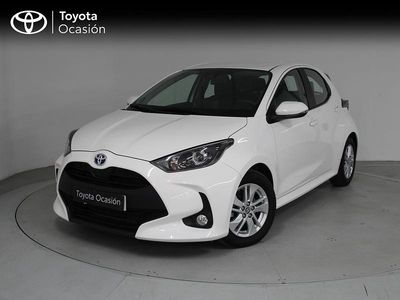 Usado Toyota Yaris Hybrid Business Edition 116 CV (85 kW) 2022 Blanco Berlina
