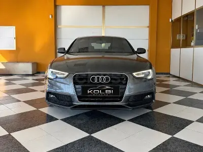 Usado Audi A5 Sportback S-Line 190 CV (139 kW) 2014 Gris / plata Utilitario