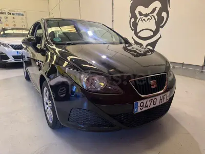 Usado Seat Ibiza SC I-Tech 85 CV (62 kW) 2014 Negro Utilitario
