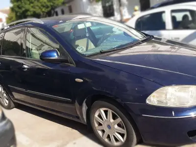 Usado Fiat Croma Emotion 120 CV (88 kW) 2007 Azul Familiar