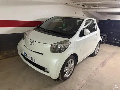 Usado Toyota iQ 99 CV (72 kW) 2010 Blanco Utilitario