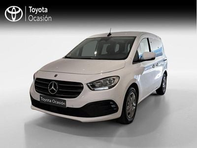Usado Mercedes T180 116 CV (85 kW) 2023 Blanco Monovolumen