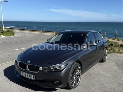 Usado BMW 318 150 CV (110 kW) 2017 Gris / plata Berlina