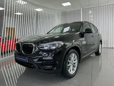 Käytetty BMW X3 Sport Line 190 HP (139 kW) 2019 Musta Katumaasturi
