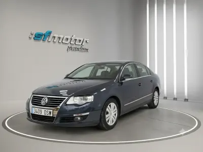 Usado VW Passat 140 CV (102 kW) 2005 Negro Berlina