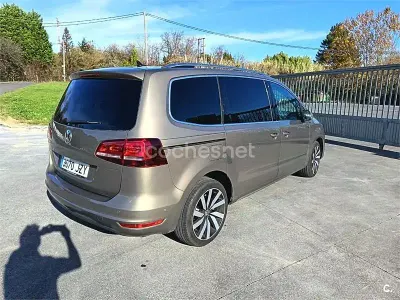 Usado VW Sharan Sportline 184 CV (135 kW) 2017 Gris / plata Monovolumen