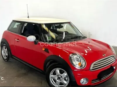Usado Mini ONE 90 CV (66 kW) 2007 Rojo Utilitario