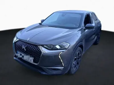 Usado DS Automobiles DS3 Crossback So Chic 110 CV (80 kW) 2021 Gris SUV