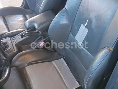 Negro Usado 2003 BMW 320 Berlina | 2600 € (Buen precio)