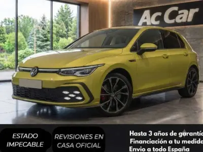 Usado VW Golf VIII R-line 150 CV (110 kW) 2022 Amarillo Utilitario