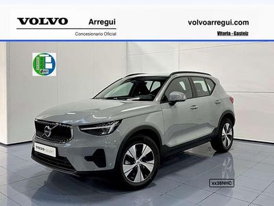 Gris Nuevo 2025 Volvo XC40 SUV | 34.500 € (Precio justo)