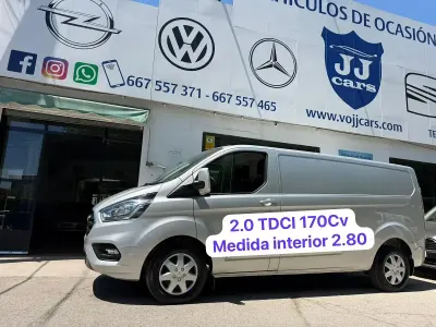 Usado Ford Transit Custom Trend 170 CV (125 kW) 2022 Gris Van