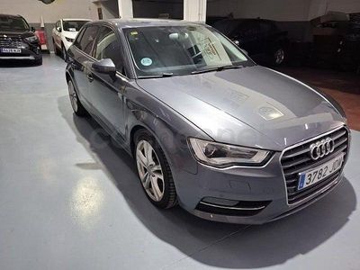 Käytetty Audi A3 Attraction 110 HP (80 kW) 2015 Harmaa Sedan