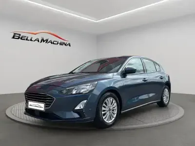 Usado Ford Focus Titanium 120 CV (88 kW) 2020 Negro Berlina