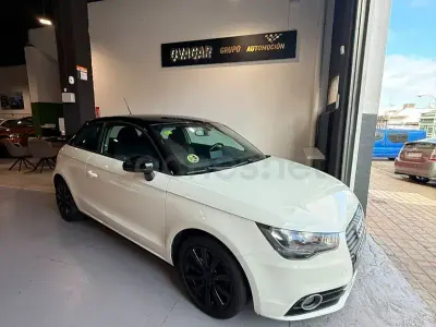 Usado Audi A1 Ambition 105 CV (77 kW) 2011 Blanco Utilitario