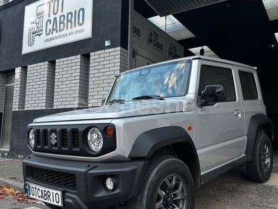 Usado Suzuki Jimny 102 CV (75 kW) 2020 Gris / plata SUV