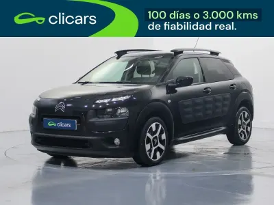 Usado Citroën C4 Cactus Shine 100 CV (73 kW) 2015 Negro Utilitario