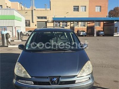 Gris / plata Usado 2007 Peugeot 807 Monovolumen | 5990 € (Caro)