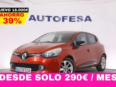 Usado Renault Clio IV LIMITED 95 CV (69 kW) 2016 Granate Berlina