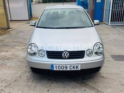 Gris / plata Usado 2003 VW Polo Highline Berlina | 3500 € (Precio justo)