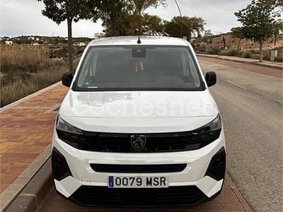 Usado Peugeot Rifter Allure 100 CV (73 kW) 2024 Blanco Monovolumen