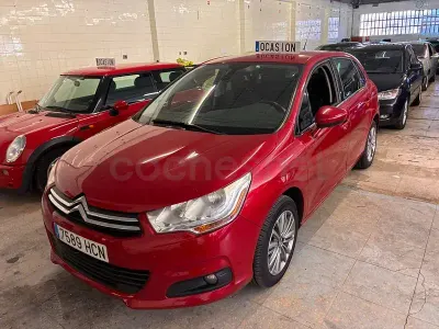 Usado Citroën C4 Exclusive 112 CV (82 kW) 2012 Rojo Berlina