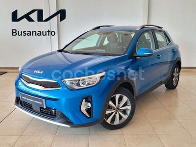 Azul Usado 2024 Kia Stonic SUV | 19.500 € (Precio justo)