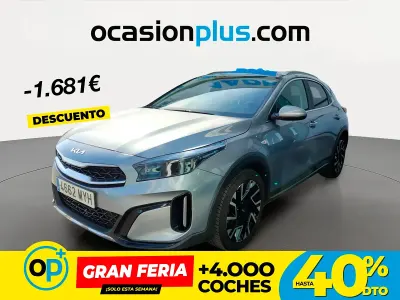 Usado Kia XCeed 100 CV (73 kW) 2025 Gris SUV