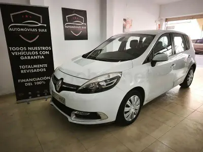 Usado Renault Scénic III Expression 95 CV (69 kW) 2013 Blanco Monovolumen